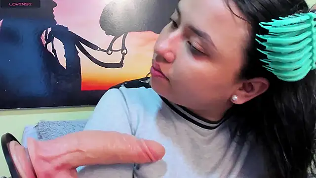 Snapshot of Cassle_ibarra_x chatting on May 2026 10:31:02 AM Cassle ibarra x online show from May 2026 10:31:02 AM