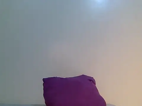 Snapshot of Silk-Hennessy chatting on May 2026 06:49:01 PM Silk-Hennessy online show from May 2026 06:49:01 PM