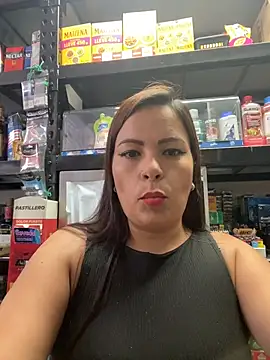 Snapshot of MIA_ROSSEEE chatting on June 2026 07:52:01 PM MIA ROSSEEE online show from June 2026 07:52:01 PM