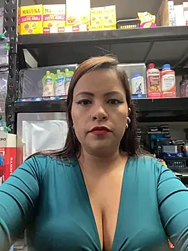 Snapshot of MIA_ROSSEEE chatting on June 2026 08:42:01 PM MIA ROSSEEE online show from June 2026 08:42:01 PM