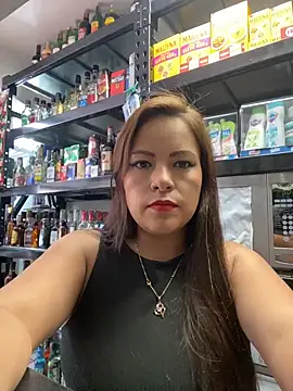 Snapshot of MIA_ROSSEEE chatting on July 2026 07:51:01 PM MIA ROSSEEE online show from July 2026 07:51:01 PM