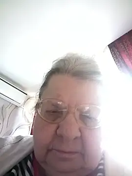 Snapshot of MartaMia68 chatting on April 2026 01:52:02 PM MartaMia68 online show from April 2026 01:52:02 PM