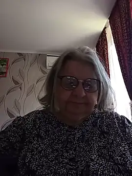 Snapshot of MartaMia68 chatting on May 2026 08:33:02 AM MartaMia68 online show from May 2026 08:33:02 AM
