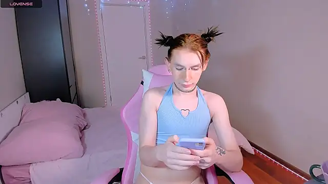 Snapshot of Mikaella_Nicole chatting on April 2026 08:24:02 PM Mikaella Nicole online show from April 2026 08:24:02 PM