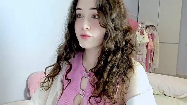 Snapshot of ChloeBlisss chatting on May 2026 07:16:02 AM ChloeBlisss online show from May 2026 07:16:02 AM