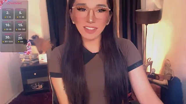 Snapshot of Precious_RoseDollxxx chatting on June 2026 06:48:02 AM Precious RoseDollxxx online show from June 2026 06:48:02 AM