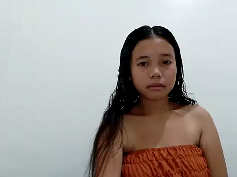 Snapshot of Pinaysweetgirl chatting on April 2026 05:11:01 AM Pinaysweetgirl online show from April 2026 05:11:01 AM