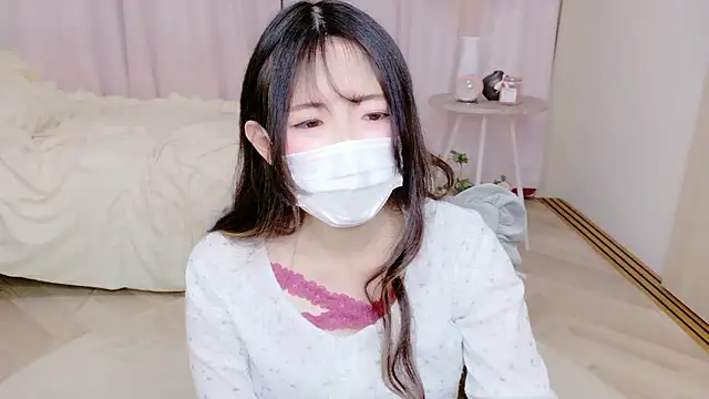 Snapshot of Satomi_nn chatting on April 2026 12:22:01 AM Satomi nn online show from April 2026 12:22:01 AM