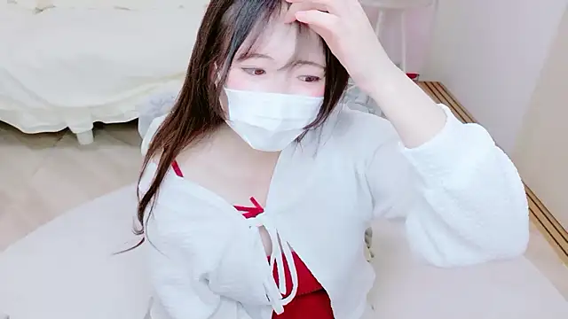 Snapshot of Satomi_nn chatting on April 2026 04:37:02 AM Satomi nn online show from April 2026 04:37:02 AM