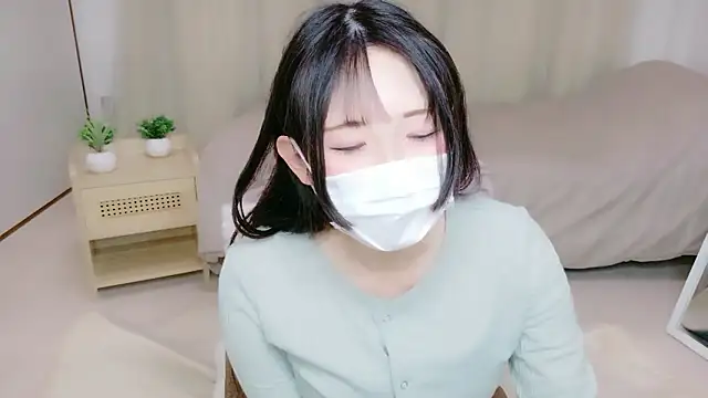 Snapshot of Satomi_nn chatting on May 2026 04:28:02 AM Satomi nn online show from May 2026 04:28:02 AM