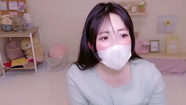 Snapshot of Satomi_nn chatting on May 2026 04:29:02 AM Satomi nn online show from May 2026 04:29:02 AM