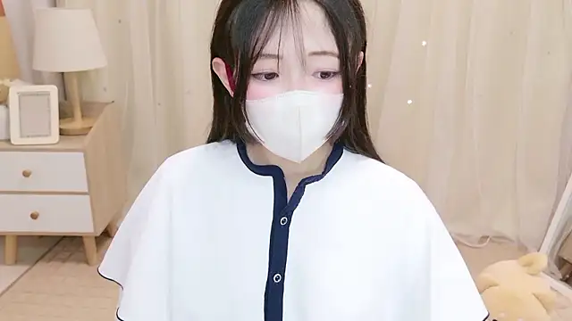 Snapshot of Satomi_nn chatting on May 2026 04:43:02 AM Satomi nn online show from May 2026 04:43:02 AM