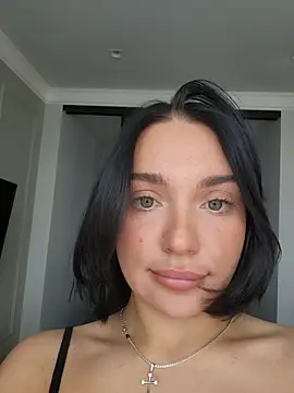 Snapshot of LucyHotty_ chatting on April 2026 10:10:01 AM LucyHotty online show from April 2026 10:10:01 AM