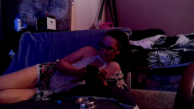 Miliffhj online show from May 2026 10:47:01 AM