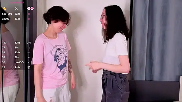 Snapshot of AllisonKierce chatting on April 2026 03:12:01 AM AllisonKierce online show from April 2026 03:12:01 AM