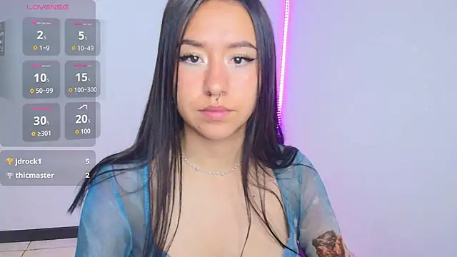 Snapshot of chloe-disire chatting on May 2026 10:32:02 AM chloe-disire online show from May 2026 10:32:02 AM