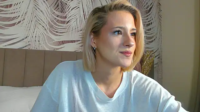 Snapshot of Lizzyvega chatting on April 2026 01:52:02 AM Lizzyvega online show from April 2026 01:52:02 AM