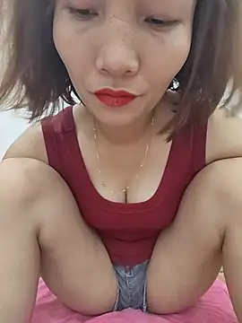 Snapshot of 2_banana chatting on June 2026 03:51:02 AM 2 banana online show from June 2026 03:51:02 AM