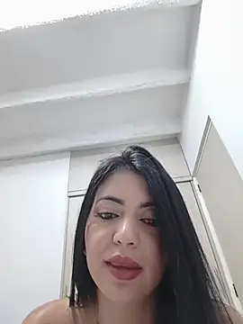 Snapshot of LeilaScott chatting on April 2026 02:31:01 AM LeilaScott online show from April 2026 02:31:01 AM
