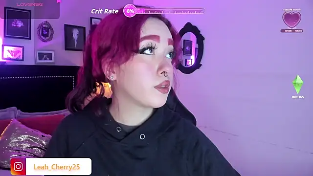 Snapshot of Leah_cherry chatting on July 2026 09:28:02 PM Leah cherry online show from July 2026 09:28:02 PM