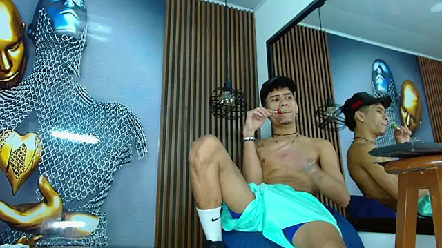 Snapshot of Skinny_cute_Alyer chatting on April 2026 02:04:02 AM Skinny cute Alyer online show from April 2026 02:04:02 AM