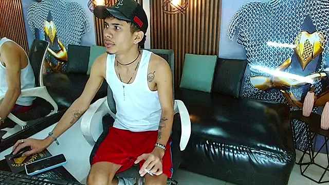 Snapshot of Skinny_cute_Alyer chatting on May 2026 02:31:01 AM Skinny cute Alyer online show from May 2026 02:31:01 AM