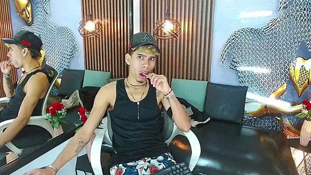 Snapshot of Skinny_cute_Alyer chatting on May 2026 02:31:01 AM Skinny cute Alyer online show from May 2026 02:31:01 AM