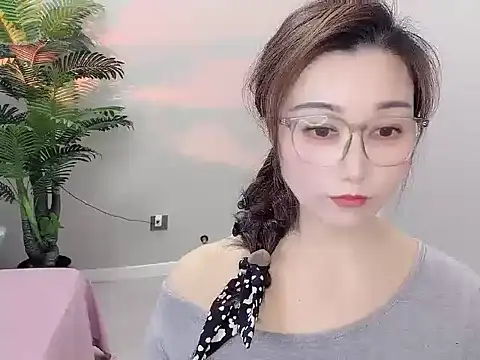 Yunxi- online show from April 2026 01:20:01 PM