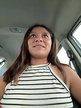 SolMlrena online show from April 2026 12:27:01 AM