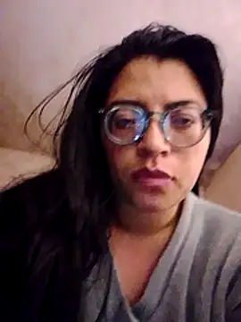 Snapshot of SOFI__10 chatting on April 2026 07:11:01 AM SOFI 10 online show from April 2026 07:11:01 AM