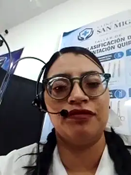 Snapshot of SOFI__10 chatting on April 2026 03:21:01 PM SOFI 10 online show from April 2026 03:21:01 PM