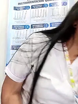 Snapshot of SOFI__10 chatting on April 2026 05:51:02 PM SOFI 10 online show from April 2026 05:51:02 PM