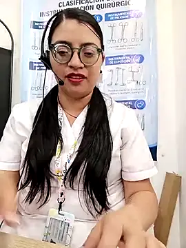 Snapshot of SOFI__10 chatting on April 2026 06:36:02 PM SOFI 10 online show from April 2026 06:36:02 PM