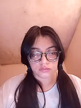 Snapshot of SOFI__10 chatting on April 2026 06:53:01 AM SOFI 10 online show from April 2026 06:53:01 AM