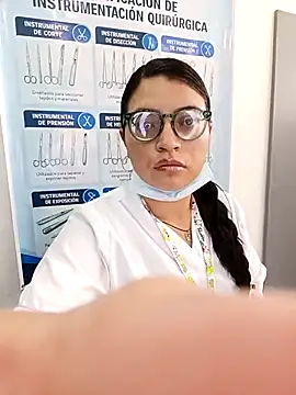 Snapshot of SOFI__10 chatting on May 2026 04:25:02 PM SOFI 10 online show from May 2026 04:25:02 PM