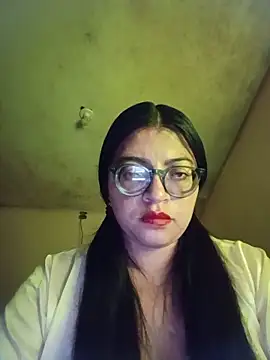 Snapshot of SOFI__10 chatting on May 2026 03:23:02 AM SOFI 10 online show from May 2026 03:23:02 AM