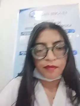 Snapshot of SOFI__10 chatting on May 2026 04:04:02 PM SOFI 10 online show from May 2026 04:04:02 PM