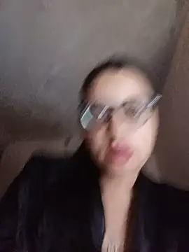 Snapshot of SOFI__10 chatting on May 2026 11:07:02 AM SOFI 10 online show from May 2026 11:07:02 AM