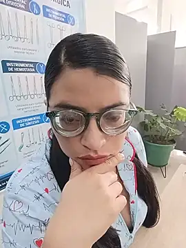 Snapshot of SOFI__10 chatting on May 2026 02:46:02 PM SOFI 10 online show from May 2026 02:46:02 PM
