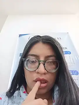 Snapshot of SOFI__10 chatting on May 2026 02:23:02 PM SOFI 10 online show from May 2026 02:23:02 PM
