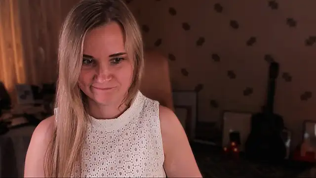 Snapshot of MiaSparkes chatting on June 2026 02:33:01 PM MiaSparkes online show from June 2026 02:33:01 PM