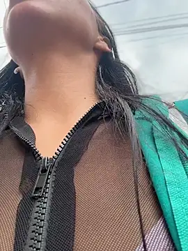 Snapshot of ariella_11 chatting on April 2026 06:58:02 PM ariella 11 online show from April 2026 06:58:02 PM