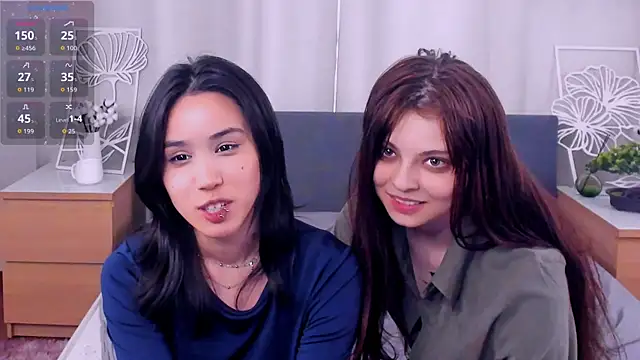 Snapshot of ReynaGrinvalsky chatting on April 2026 12:29:02 PM ReynaGrinvalsky online show from April 2026 12:29:02 PM