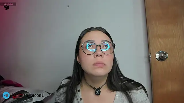 Snapshot of Pamelaa_moon1 chatting on July 2026 03:07:01 PM Pamelaa moon1 online show from July 2026 03:07:01 PM