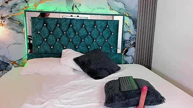 alisha desire online show from April 2026 07:58:02 PM