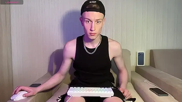 Snapshot of Travis_Gracile chatting on May 2026 09:48:01 AM Travis Gracile online show from May 2026 09:48:01 AM