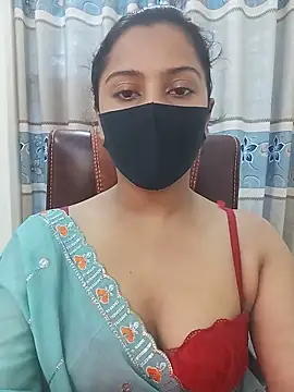 Snapshot of zareen_approach chatting on June 2026 10:40:02 AM zareen approach online show from June 2026 10:40:02 AM