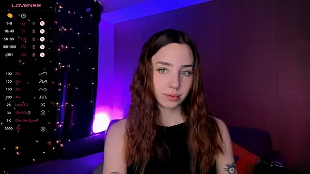 Snapshot of CharliGrace_ chatting on April 2026 08:06:02 AM CharliGrace online show from April 2026 08:06:02 AM