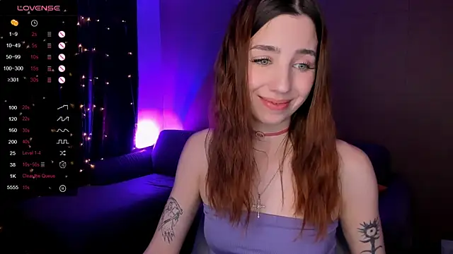 Snapshot of CharliGrace_ chatting on April 2026 01:41:02 PM CharliGrace online show from April 2026 01:41:02 PM