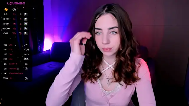 Snapshot of CharliGrace_ chatting on May 2026 08:10:02 AM CharliGrace online show from May 2026 08:10:02 AM